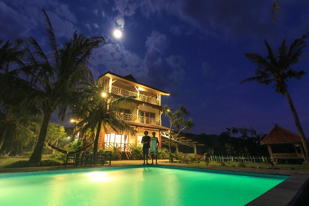 Готель The Tree House Sumbawa Huu Екстер'єр фото