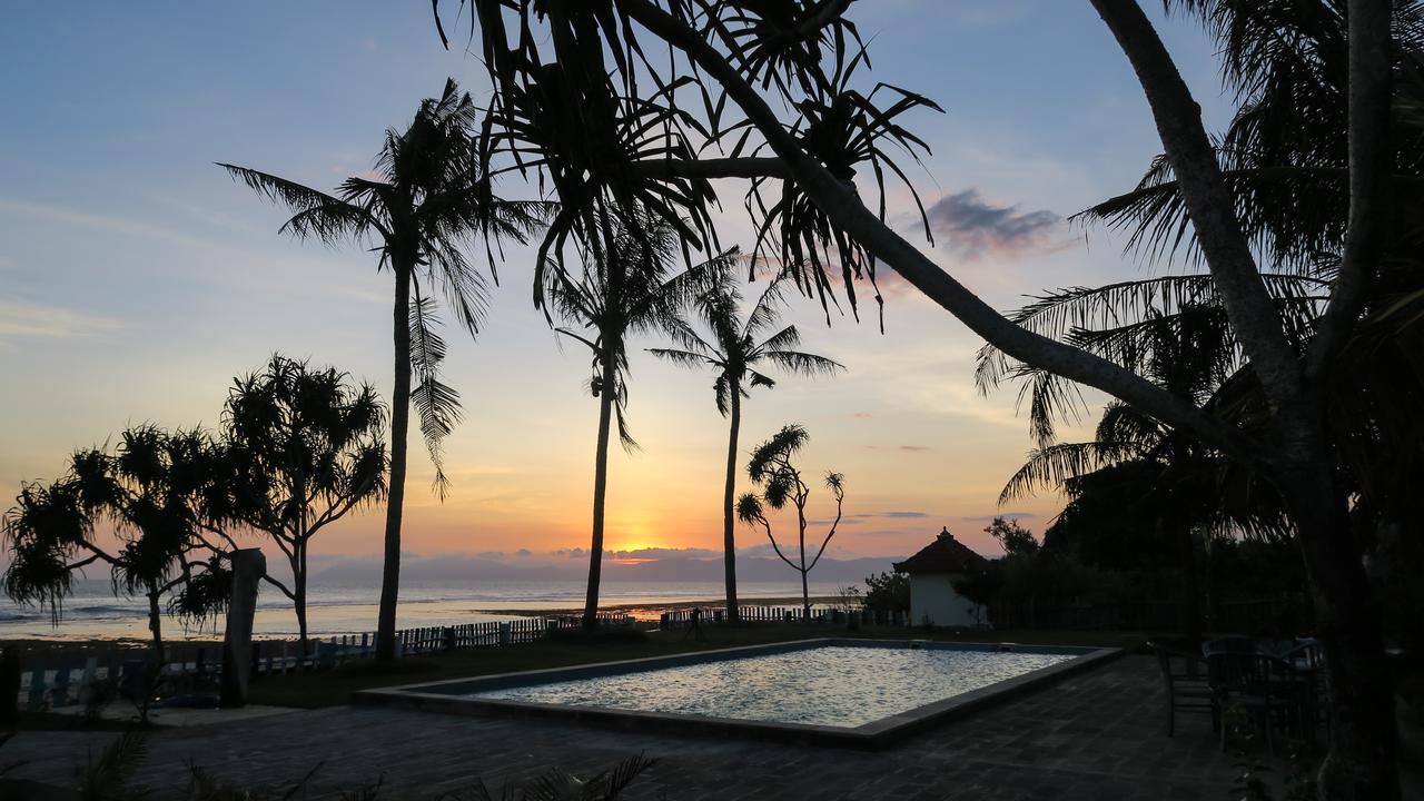 Готель The Tree House Sumbawa Huu Екстер'єр фото